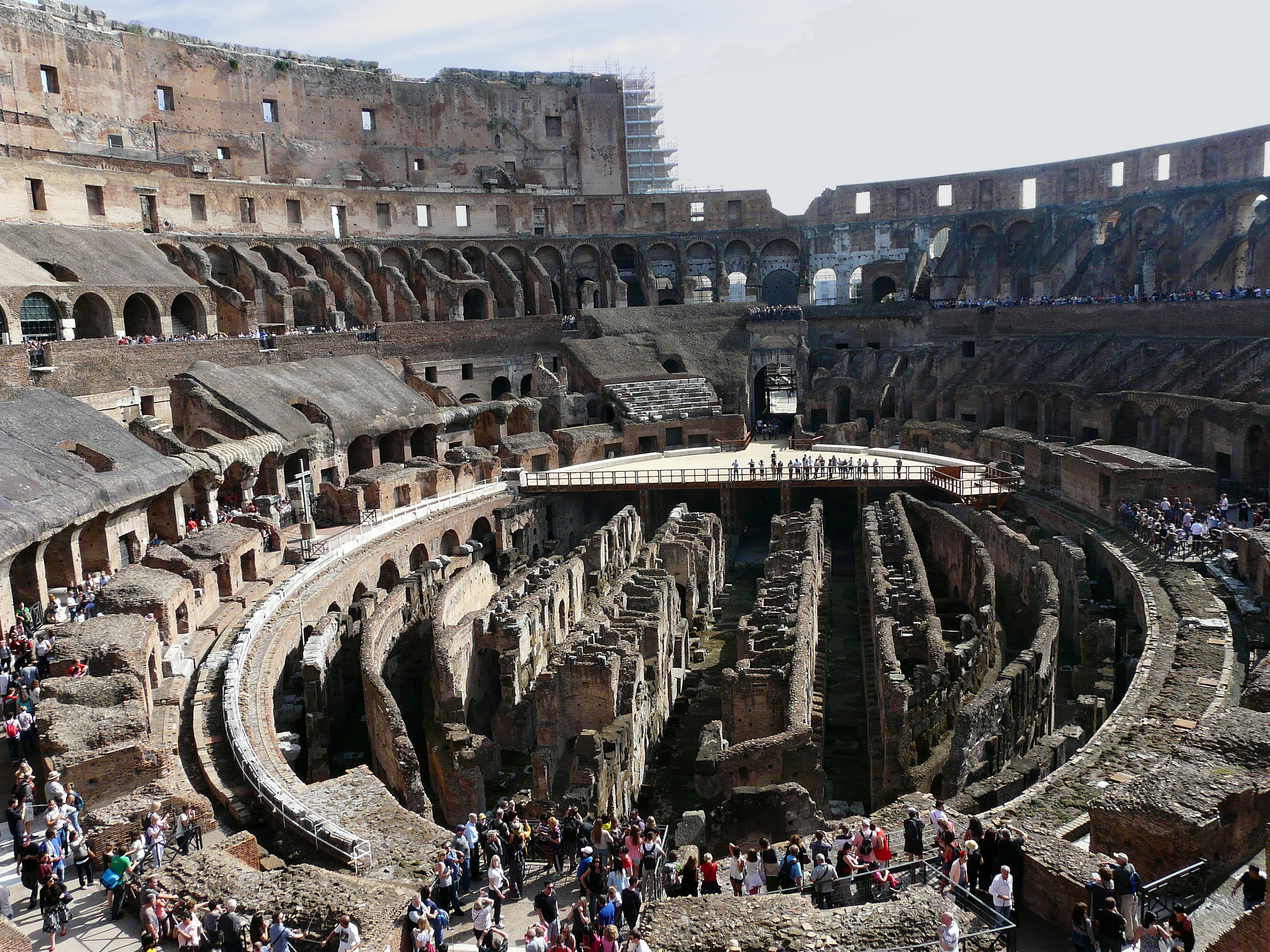 Coliseum спб. Афины Колизей. Колизей Colosseum 2022. Землетрясение в Рим Колизей.